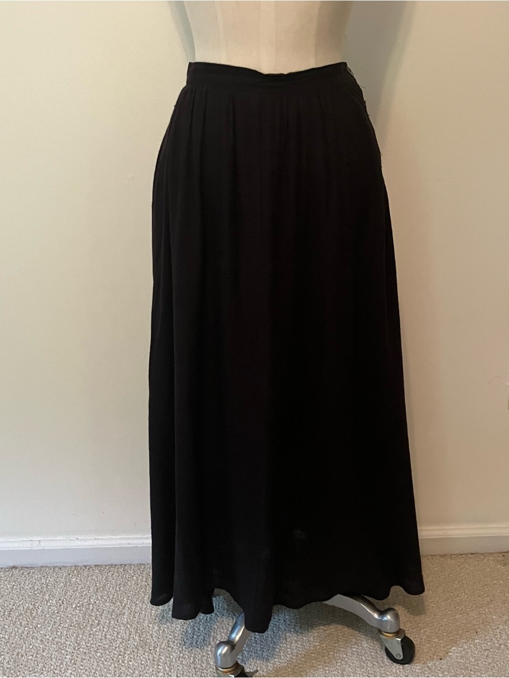 VTG Women’s Gauze Woven Full Maxi Skirt Sz. 12 Black Boho Button Side Summer